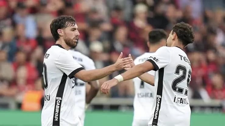 Türkiyə Super Liqasında I tur: Beşiktaş qələbə ilə başladı