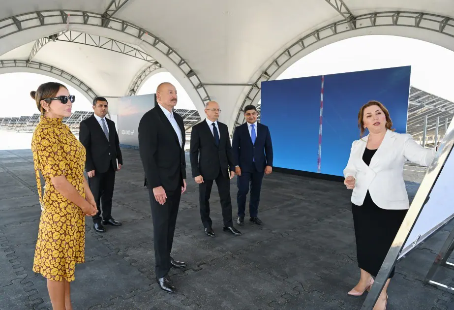 Prezident İlham Əliyev Naxçıvanda Günəş Elektrik Stansiyalarında aparılan işləri yoxlayıb
